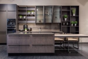 How to store furniture