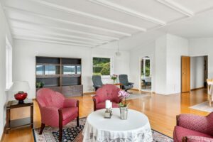 How to decorate your rental property