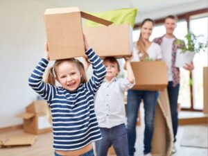 Do you know a cheap removal company in UK to move stuff?